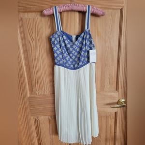 Pink Martini, sz XS, blue and white